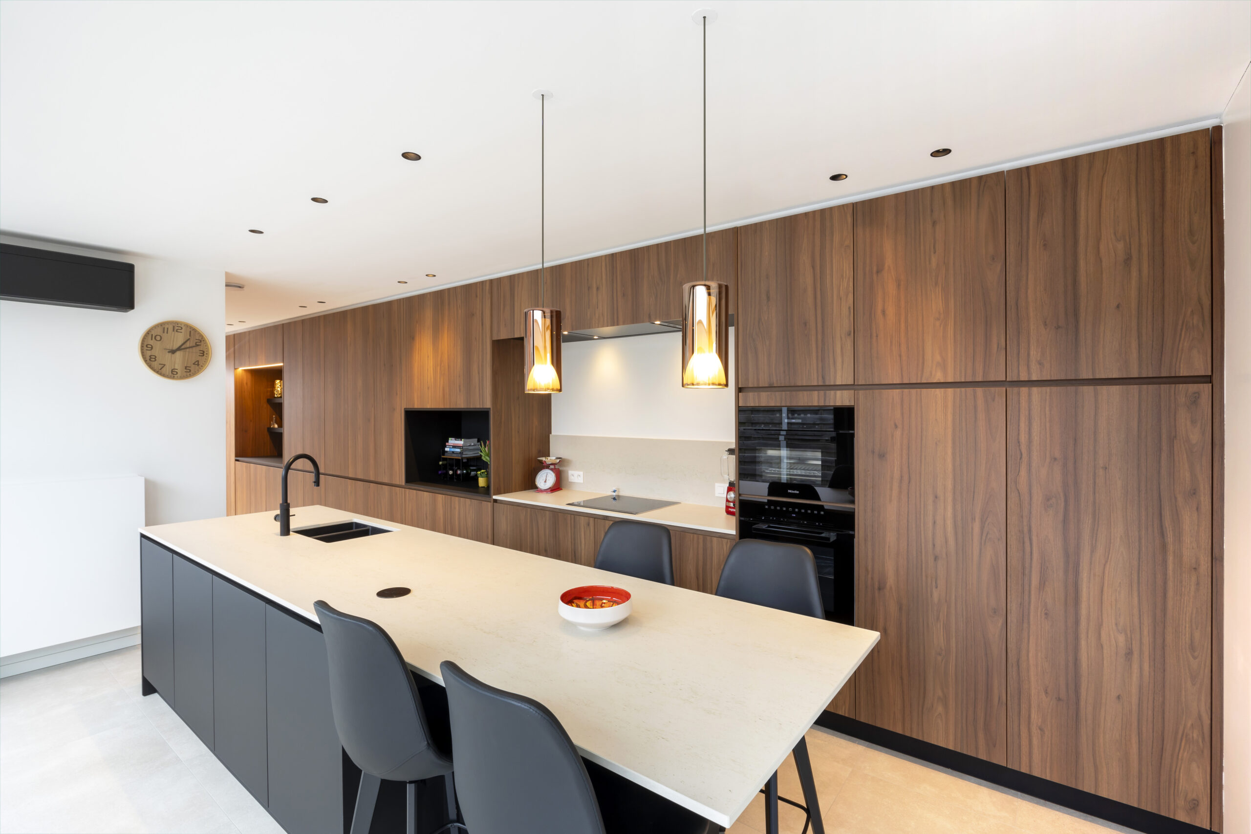 Keuken notelaar fineer Assebroek