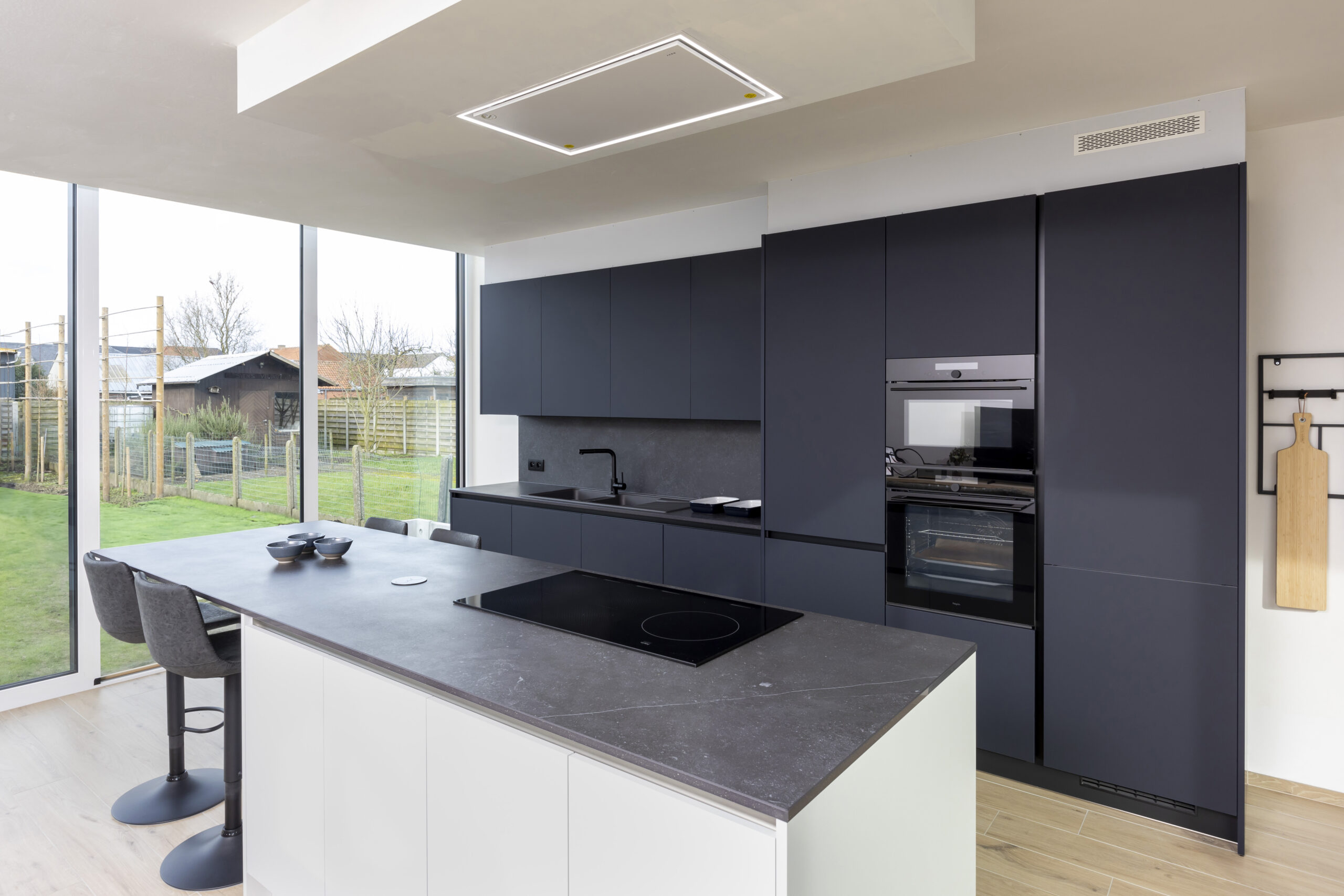 Zwart witte keuken Beernem